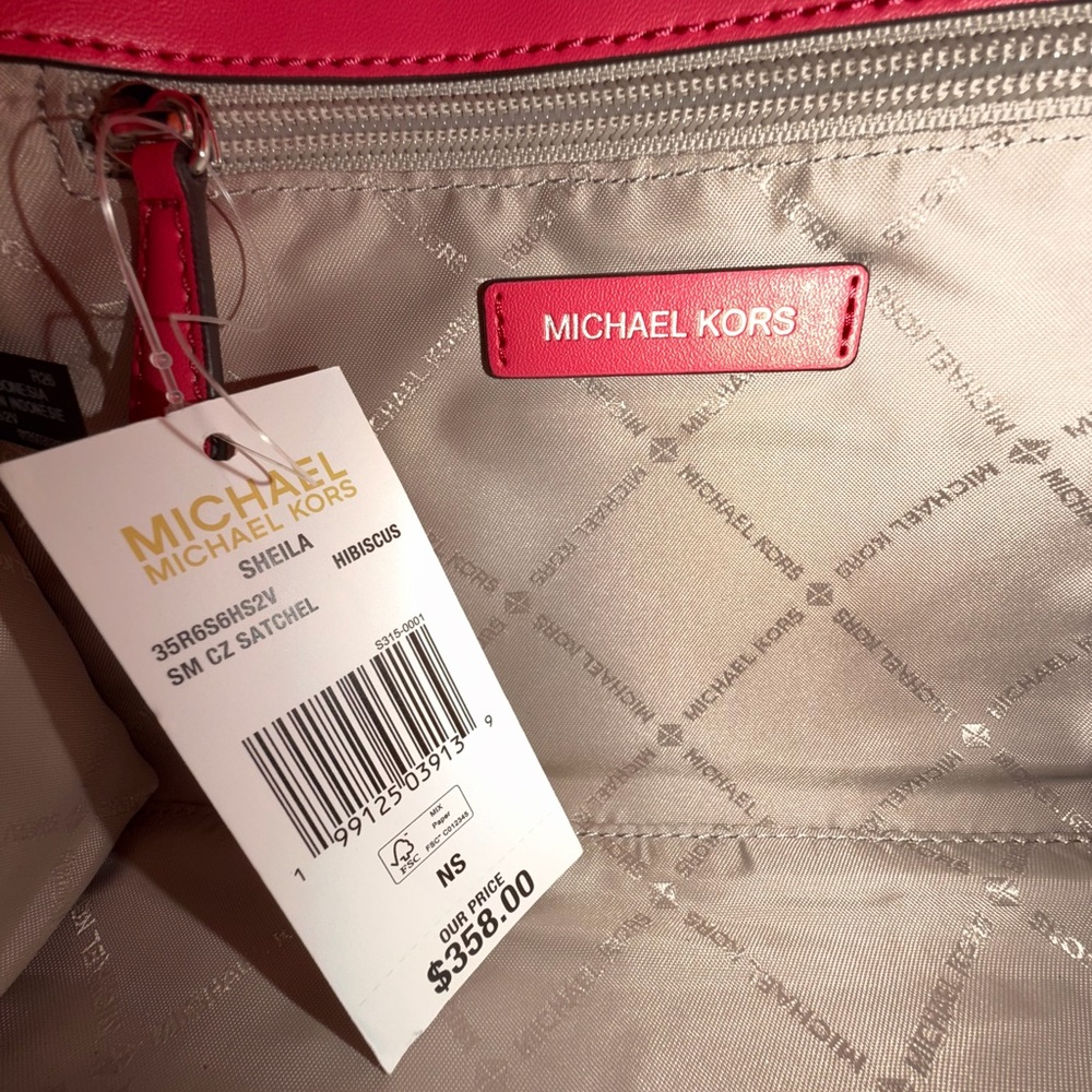 Michael Kors Sheila SM Pink Heart Satchel Shoulder Bag & Wallet Set - Picture 9 of 16